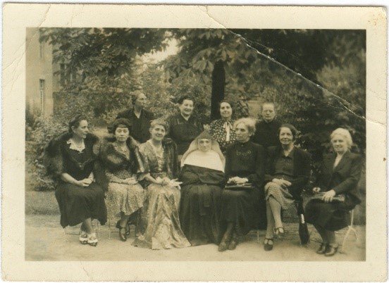 A Svetits Intézet tanítóképzős növendékeinek találkozója 1942-ben