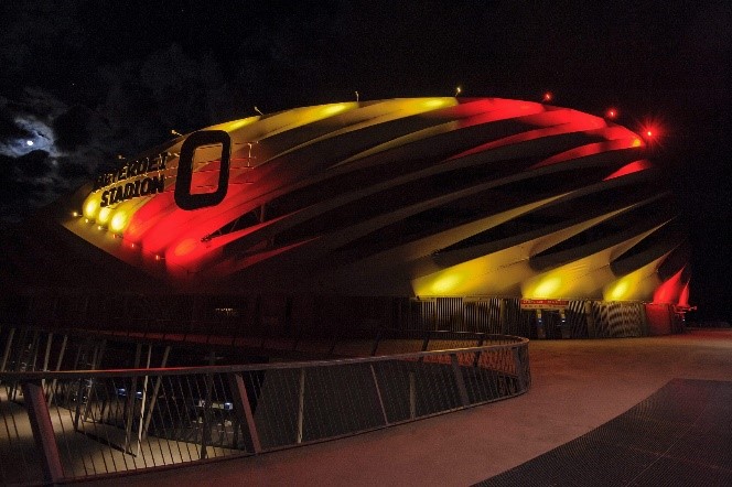 A kivilágított Nagyerdei Stadion