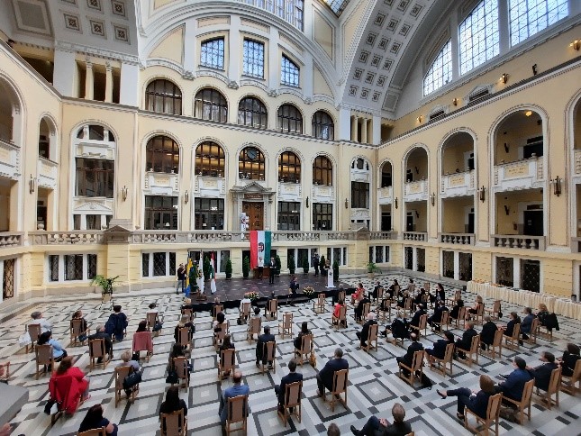 Ünnepi rendezvény a díszudvarban, 2021-ben